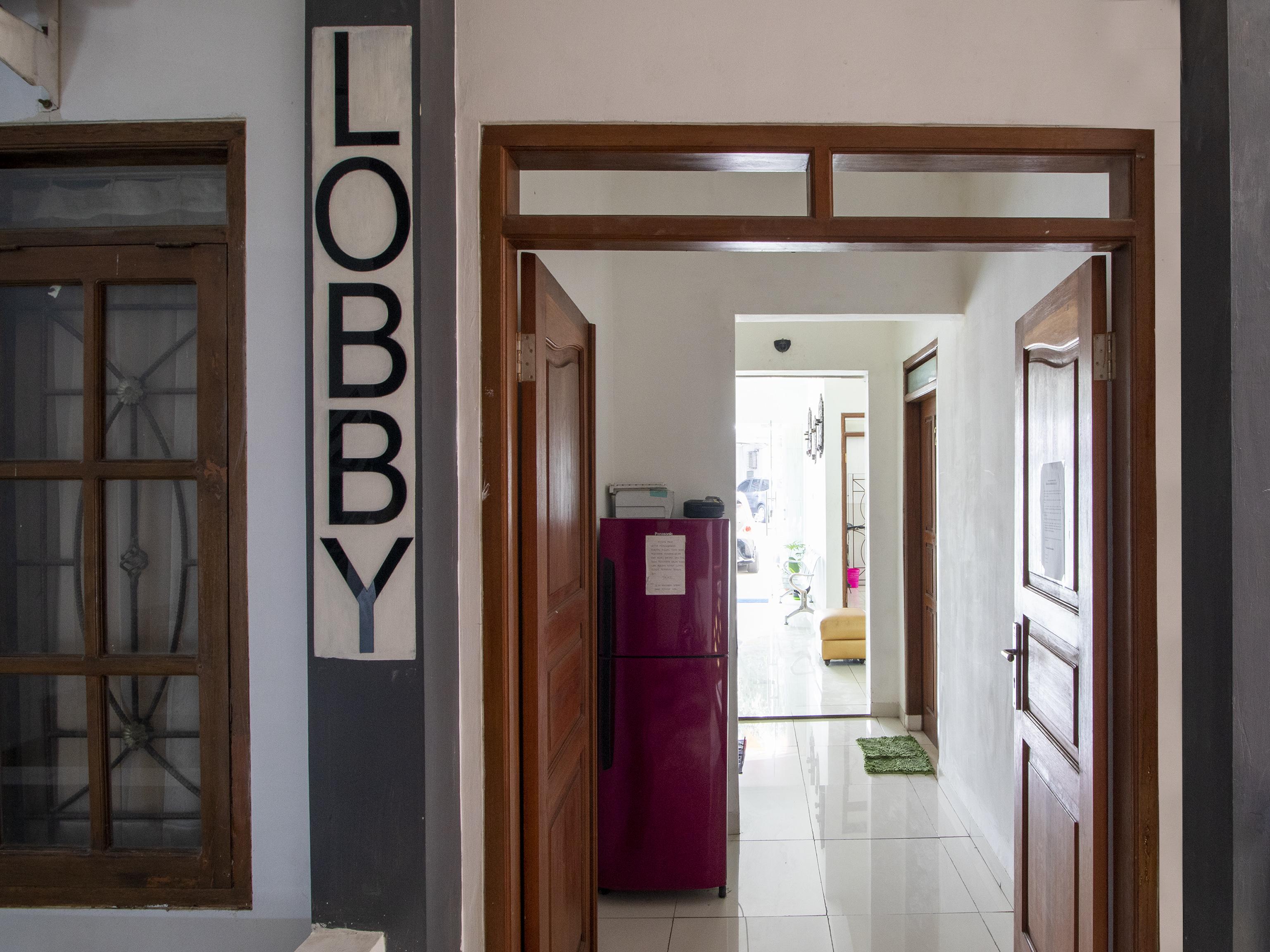 Hotel Oyo 3908 Fenway Kostel Bandung